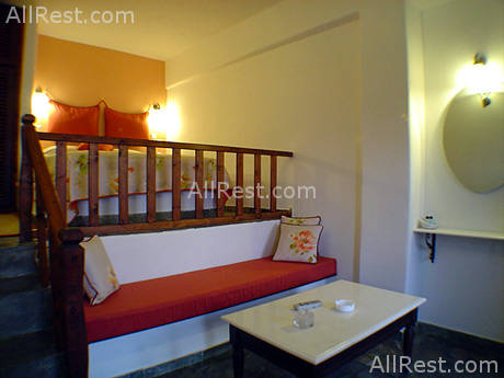 Ira Hotel 11
